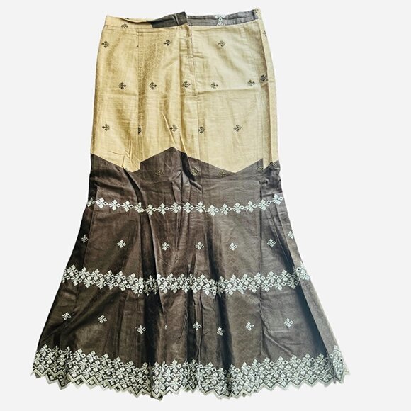 Damask print embroidered collar Skirt and Blouse Set. size large - Picture 8 of 10